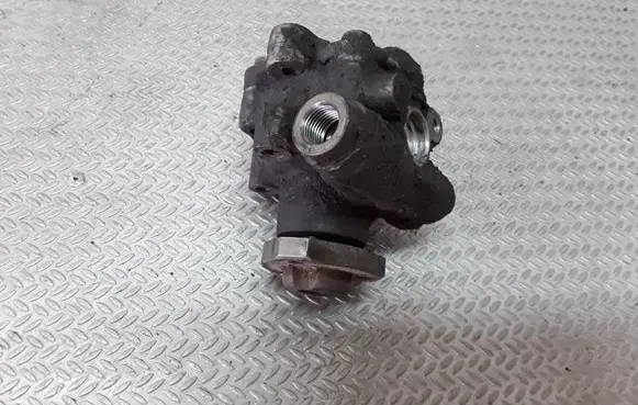 KIA Carens I Power steering pump 0K2KC32600