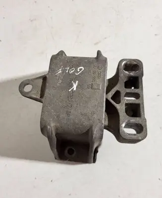 Volkswagen Golf IV Engine mount bracket 1J0199555