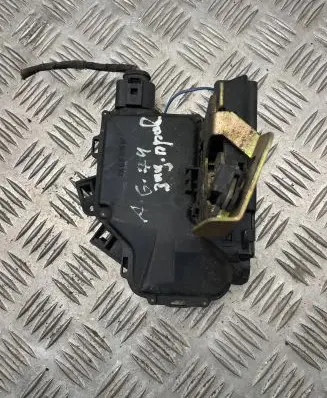 Audi A6 S6 C5 4B Rear door lock