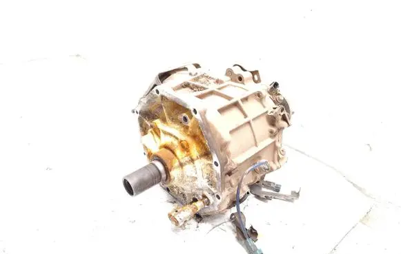 Gearbox transfer box case