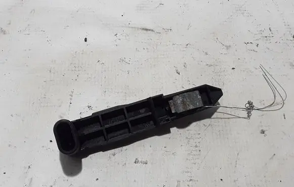Volvo XC60 Headlight/headlamp mounting bracket 30763155