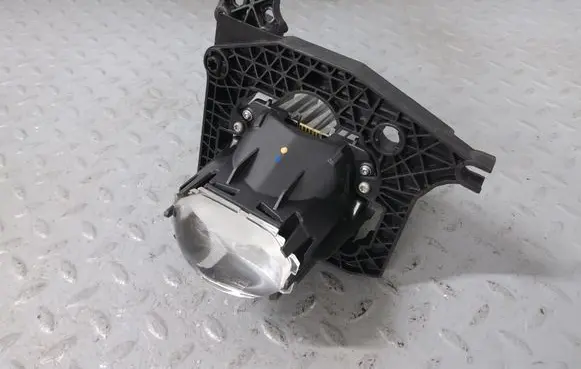 BMW XM Headlight part 63115A40883 5A65AC5 5A40883