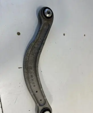 Mercedes-Benz C W205 Rear control arm 20407