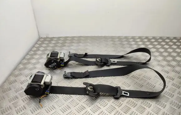 Peugeot 508 Front seatbelt