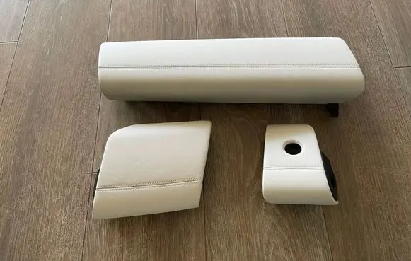 Land Rover Discovery Sport Dashboard glove box trim L0308337AC L0308323ABPVE