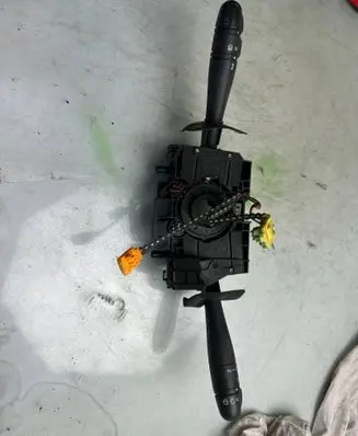 Renault Clio II Wiper turn signal indicator stalk/switch 61760015 616460200 24870164