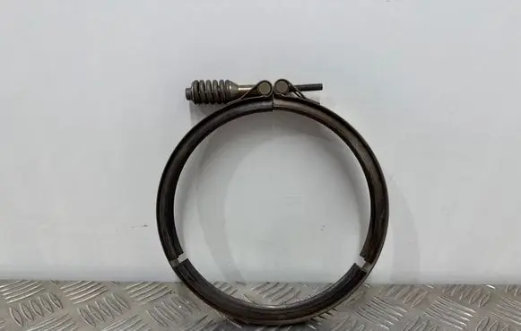 Audi A4 S4 B9 8W Muffler pipe connector clamp 8W0253725A