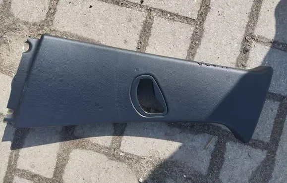 BMW 7 E65 E66 (B) pillar trim (top) 7001979