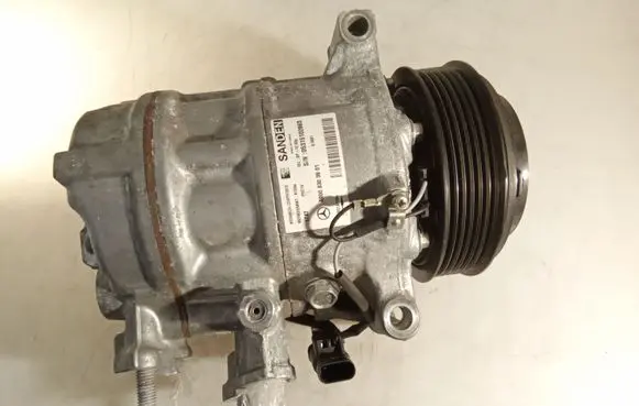 Mercedes-Benz Sprinter W906 Air conditioning (A/C) compressor (pump) A0008303801
