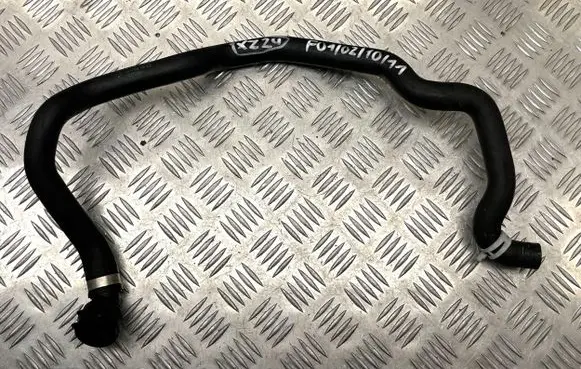 BMW 5 F10 F11 Engine coolant pipe/hose 9119178