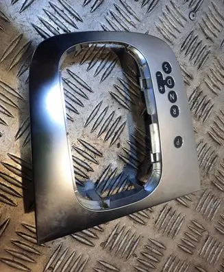 Volkswagen Jetta VI Gear shift selector indicator 5C7713203D
