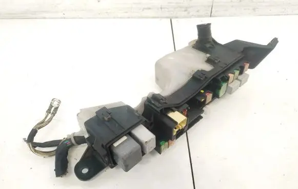Toyota Avensis T250 Fuse box set