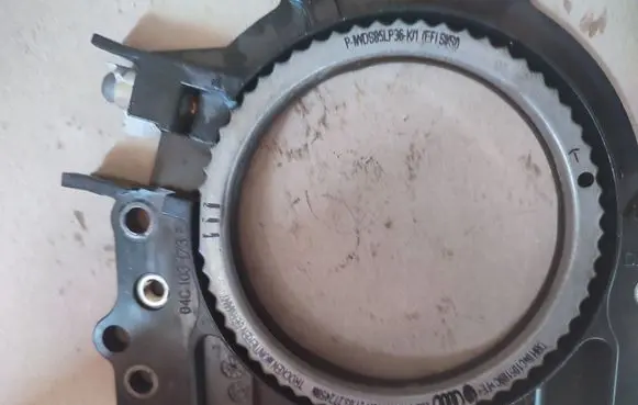 Volkswagen Golf VIII other engine part 04C103173E