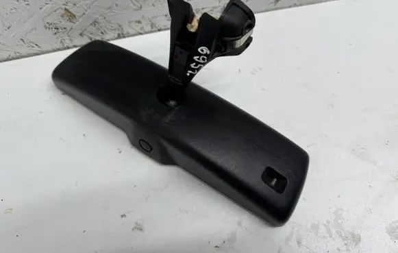 Volkswagen Golf VI Rear view mirror (interior)
