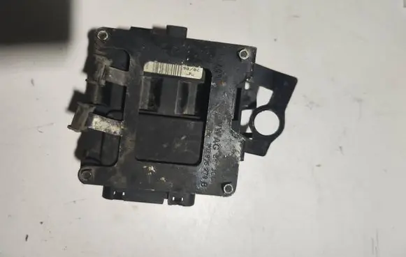 Skoda Octavia Mk2 (1Z) Vacuum valve 1K0906279C 1K0906273B