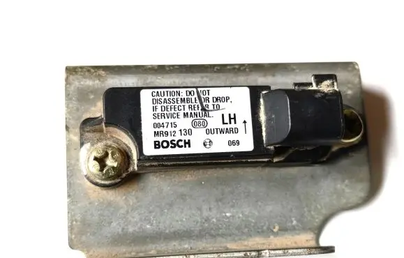 Mitsubishi Space Star Airbag deployment crash/impact sensor MR912130