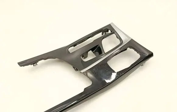 BMW 5 G30 G31 G38 Other center console (tunnel) element 8071619