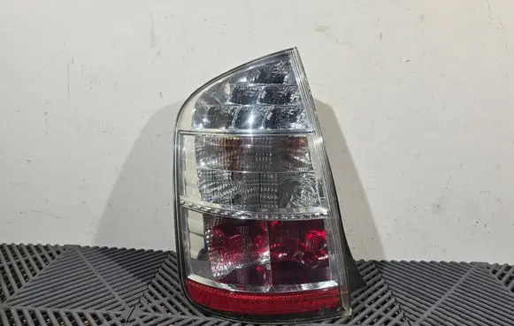 Toyota Prius (XW20) Rear/tail lights