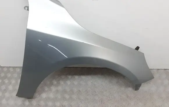 Volvo V60 Fender