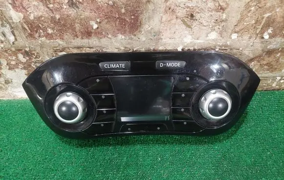 Nissan Juke I F15 Other switches/knobs/shifts