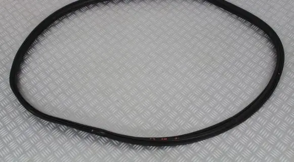 Ford Focus Seal rubber (tailgate) JX7BF404A07AE