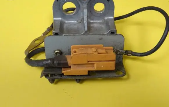 Nissan Almera N16 Airbag deployment crash/impact sensor