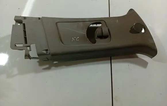 Mitsubishi Lancer X (B) pillar trim (top) 7211A063