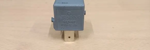 Mercedes-Benz C W204 Other relay A0025422619 23134525351