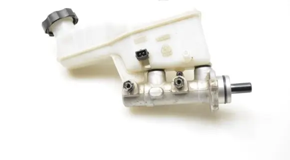Hyundai ix35 Master brake cylinder