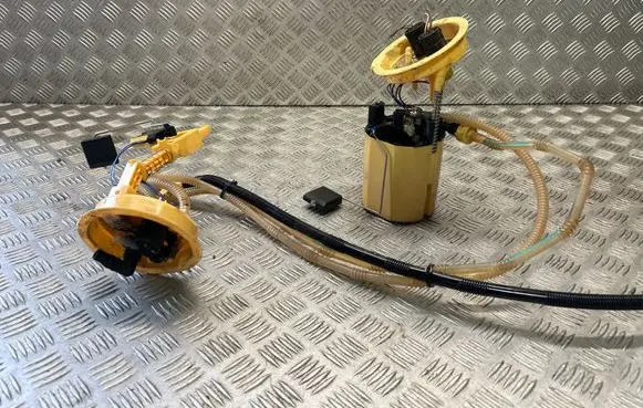 BMW 1 E81 E87 In-tank fuel pump 7190943