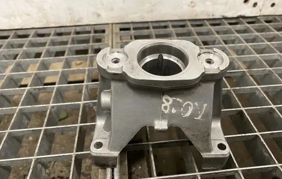 BMW 3 G20 G21 other engine part 8650921
