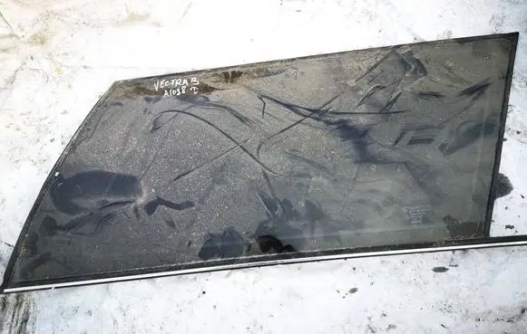 Opel Vectra B Rear side window as2