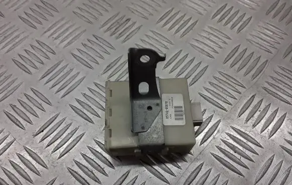 Toyota Avensis Verso Sliding door control unit/module 89741-05070