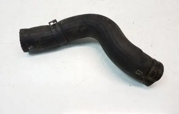 Toyota Avensis T270 Engine coolant pipe/hose