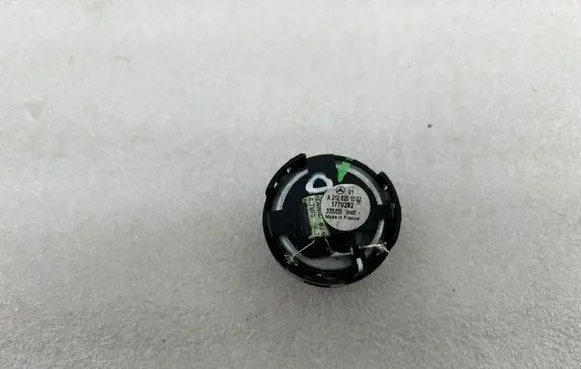 Mercedes-Benz E C207 W207 Panel speaker A2128201002 1770292