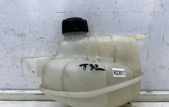 Nissan Rogue Coolant expansion tank/reservoir