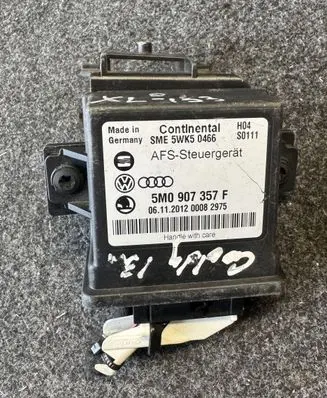 Volkswagen PASSAT B7 Light module LCM 5M0907357F 5WK50466