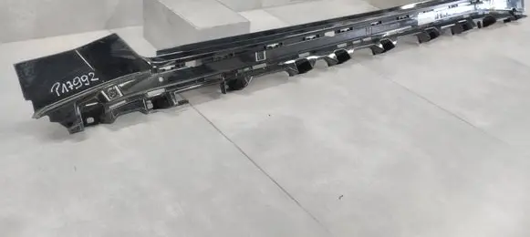 BMW 4 G22 G23 G24 G26 Foot area side trim 51778078579