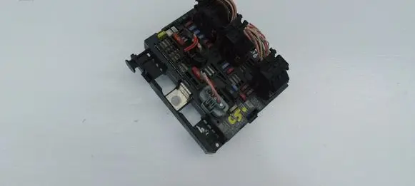 Peugeot 308 Fuse module 9664706280 S111353837