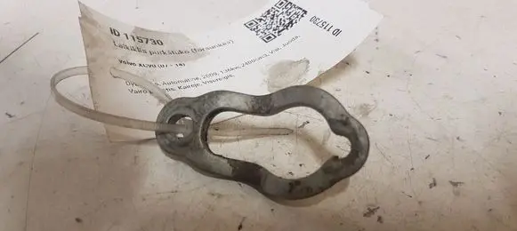 Volvo XC90 Fuel Injector clamp holder