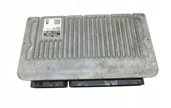 Toyota Yaris Engine control unit/module 896610DF50