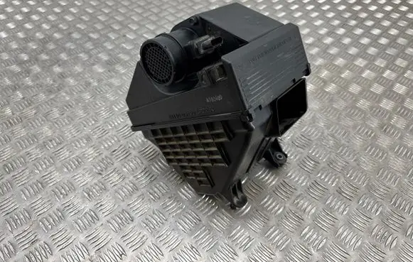 KIA Sportage Air filter box 28110D3100