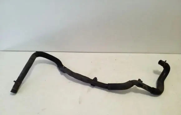 Lexus CT 200H Engine coolant pipe/hose