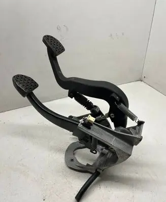 BMW 3 F30 F35 F31 Pedal assembly 6762250 6787111 35316762250