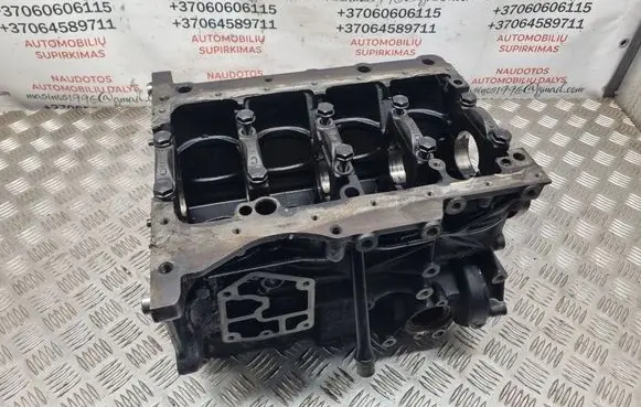 Volkswagen Touran I Engine block 038021AT 028103