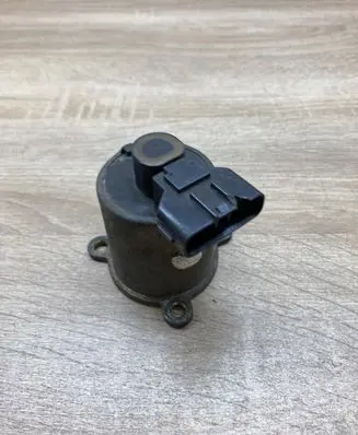 Opel Astra H EGR valve HU1350007130