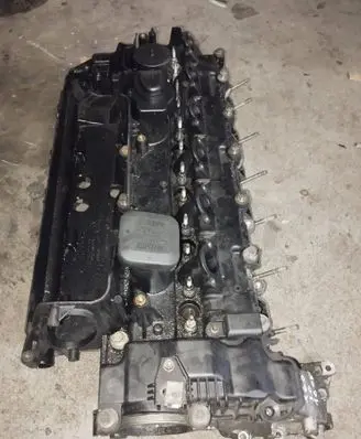 BMW 5 E60 E61 Engine head 7788259 A3304123