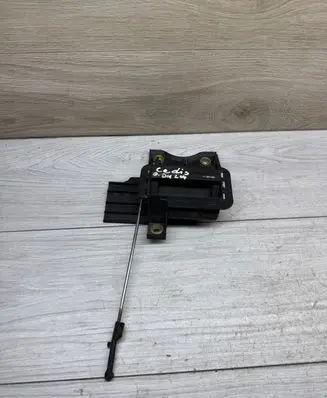 Volkswagen Caddy Loading door interior handle 2K0829309