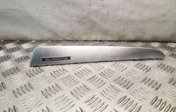 Audi Q5 SQ5 Dashboard glove box trim 8R2853189