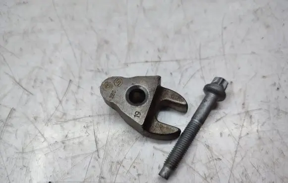 Fuel Injector clamp holder
